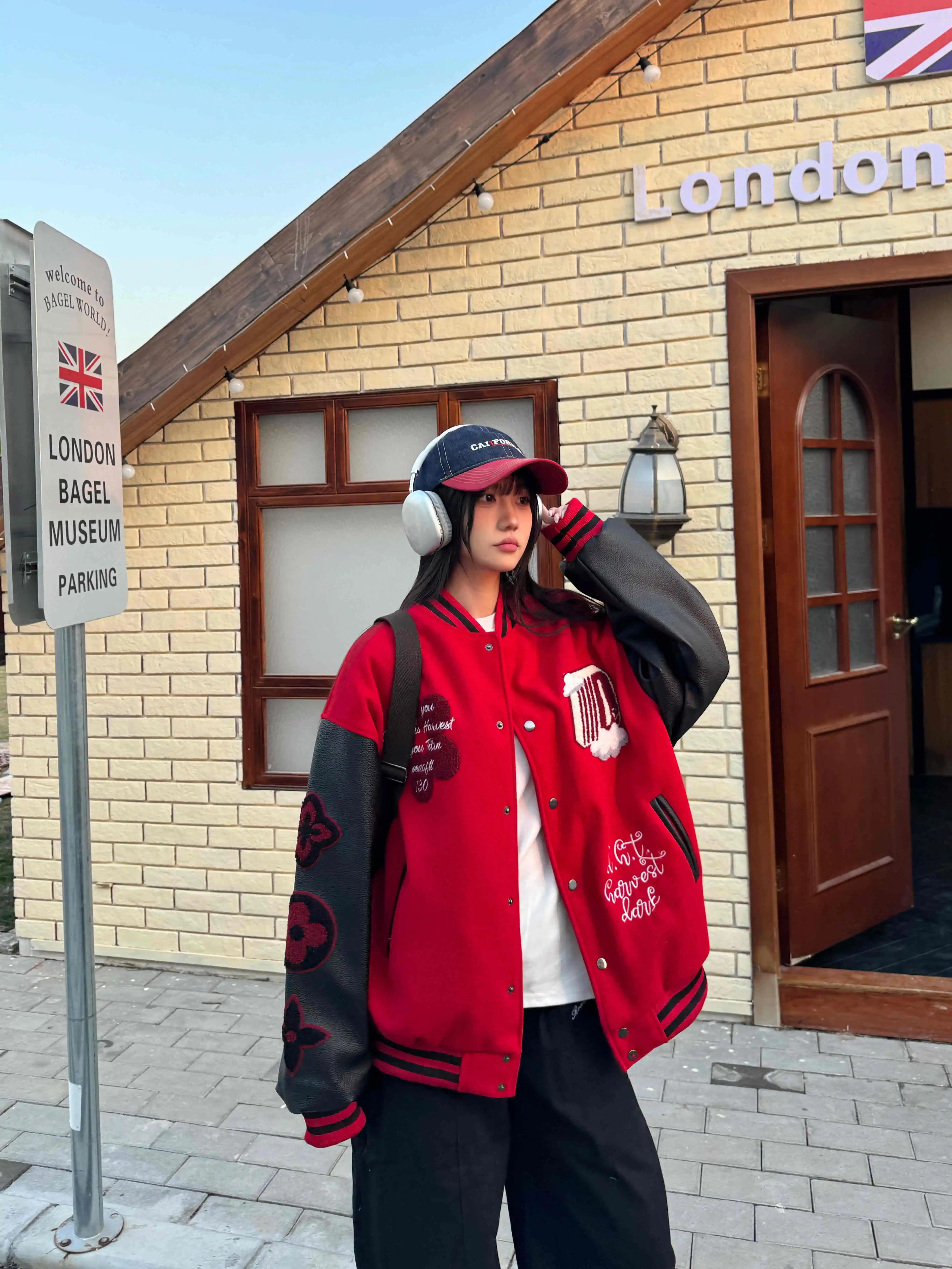 Flocked Embroidery Cloud Letter Baseball Jacket - Spring American Streetwear Coat in National Trend Style Flocked Embroidery Cloud Letter Baseball Jacket - Spring American Streetwear Coat in National Trend Style