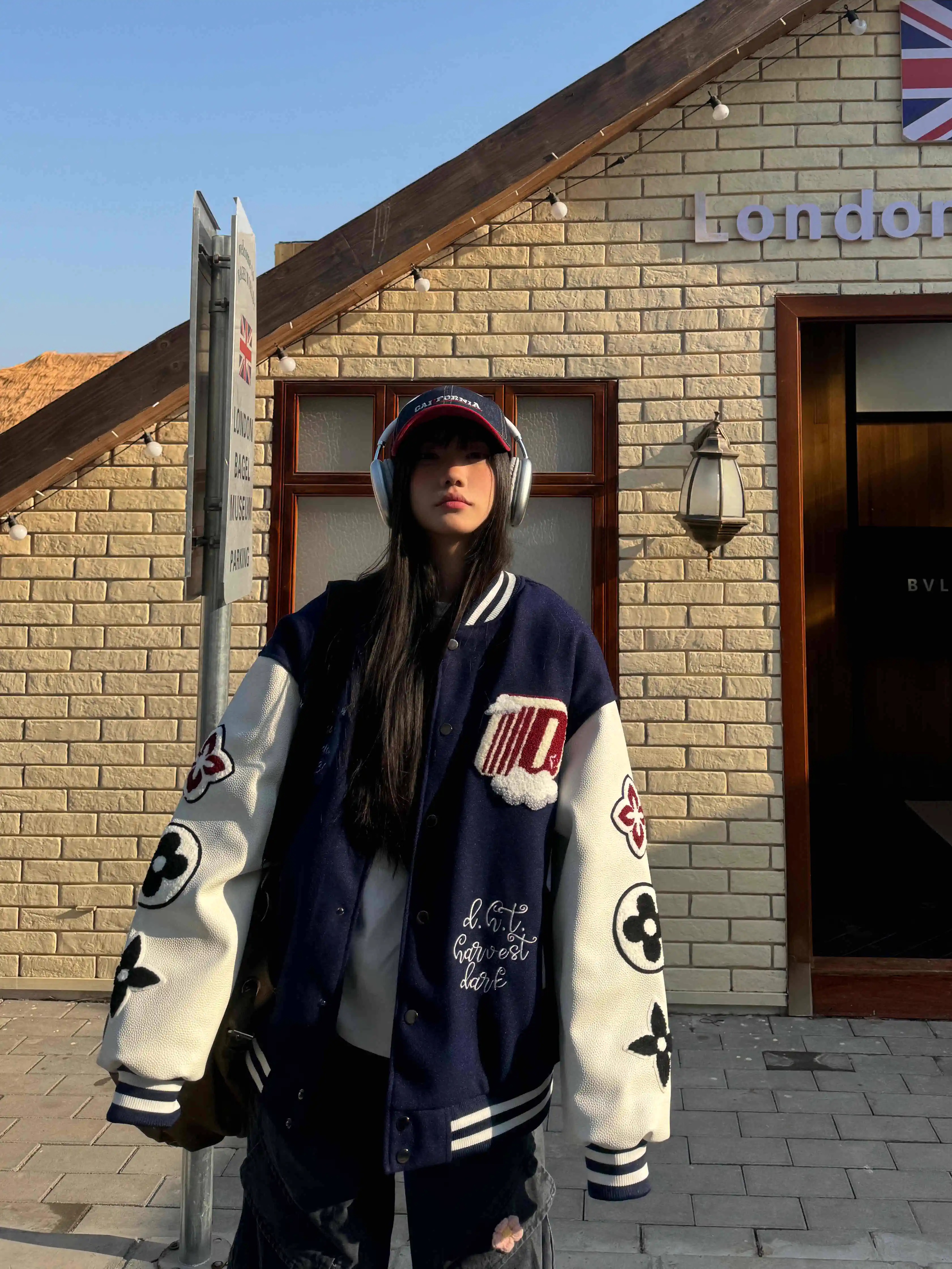 Flocked Embroidery Cloud Letter Baseball Jacket - Spring American Streetwear Coat in National Trend Style