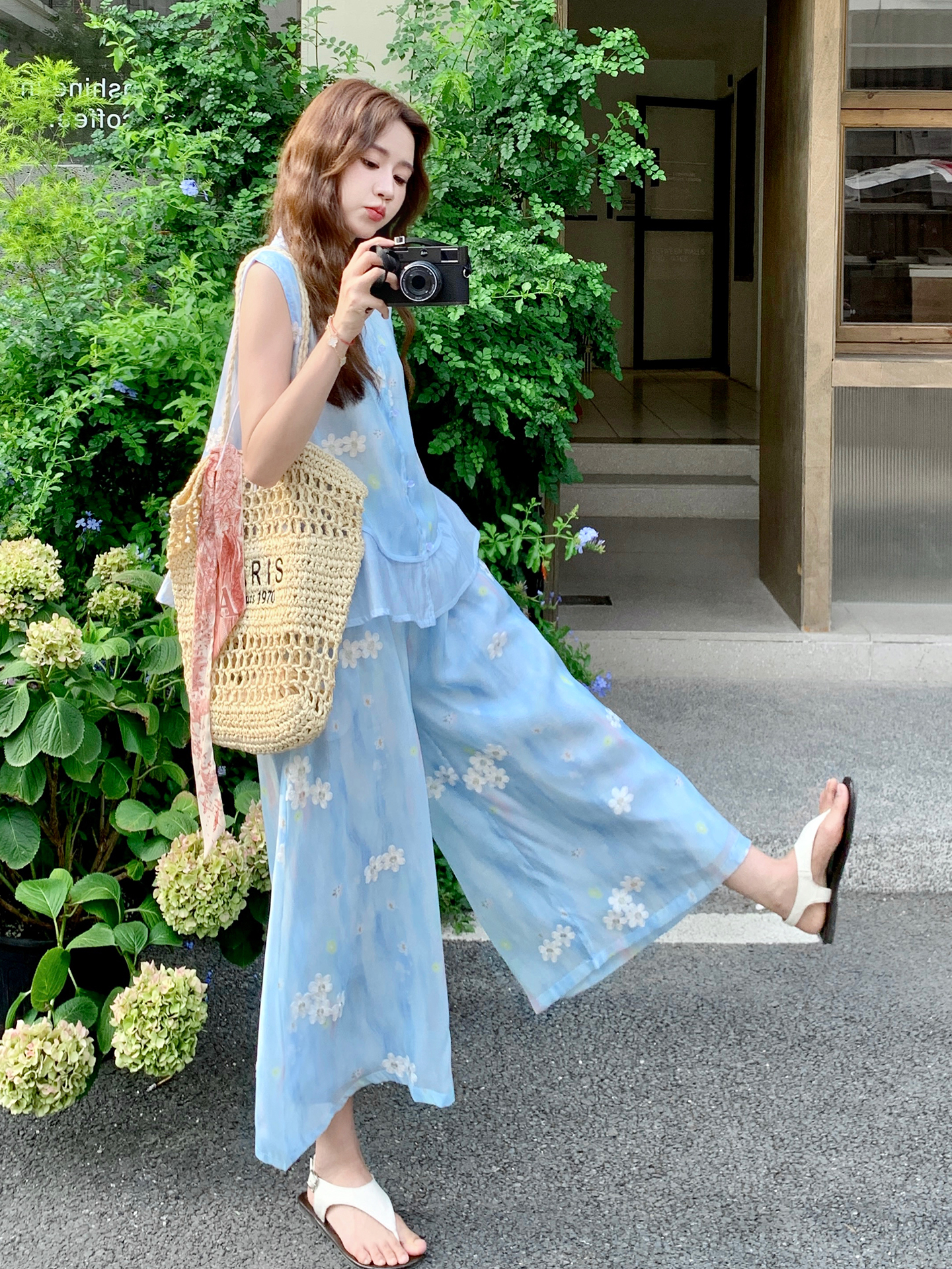 Floral Chinese-Style Two-Piece Set for Women - Summer 2025 Fresh Vest & Wide-Leg Pants Vacation Outfit