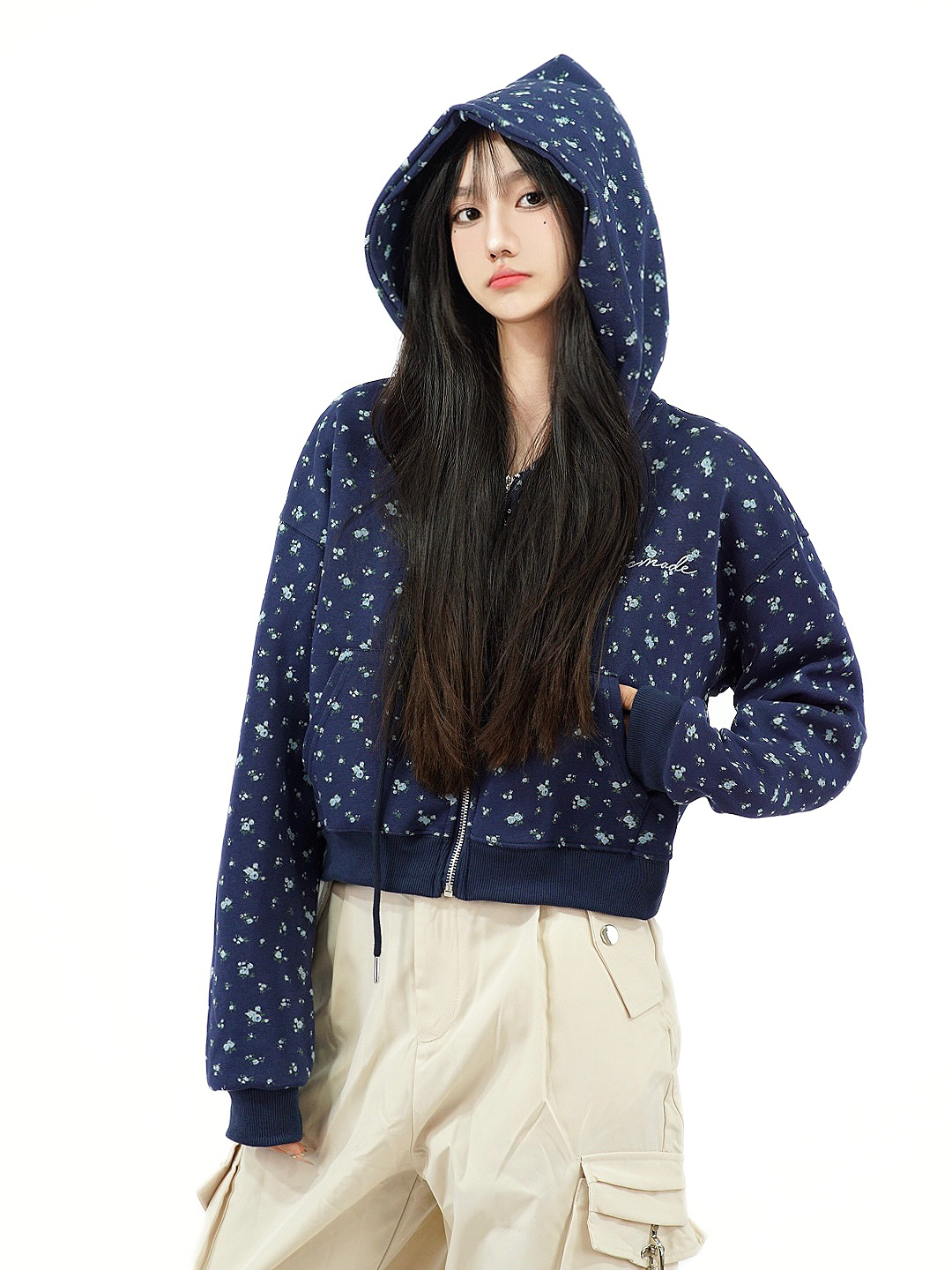 Floral Embroidered Hoodie Jacket for Women - Vintage American-Style Casual Cardigan, Short Design, Perfect for Lazy Days Floral Embroidered Hoodie Jacket for Women - Vintage American-Style Casual Cardigan, Short Design, Perfect for Lazy Days