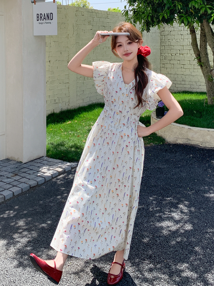 Floral Long Dress with Flutter Sleeves and Tie Waist - Age-Reducing V-Neck Summer 2025 Korean Style Floral Long Dress with Flutter Sleeves and Tie Waist - Age-Reducing V-Neck Summer 2025 Korean Style