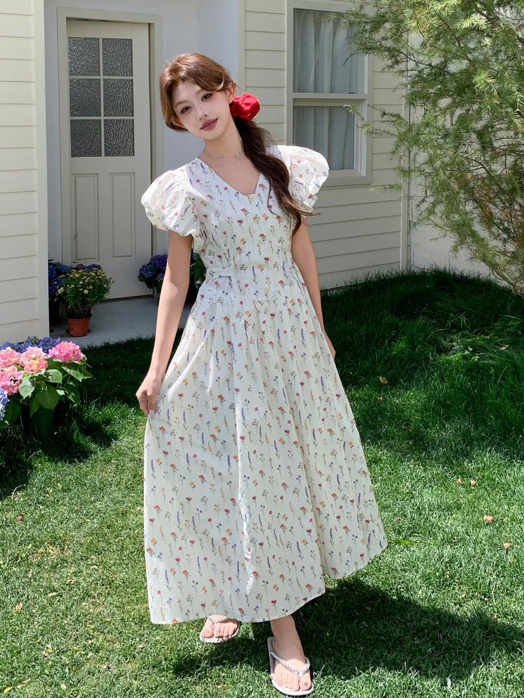 Floral Long Dress with Flutter Sleeves and Tie Waist - Age-Reducing V-Neck Summer 2025 Korean Style Floral Long Dress with Flutter Sleeves and Tie Waist - Age-Reducing V-Neck Summer 2025 Korean Style