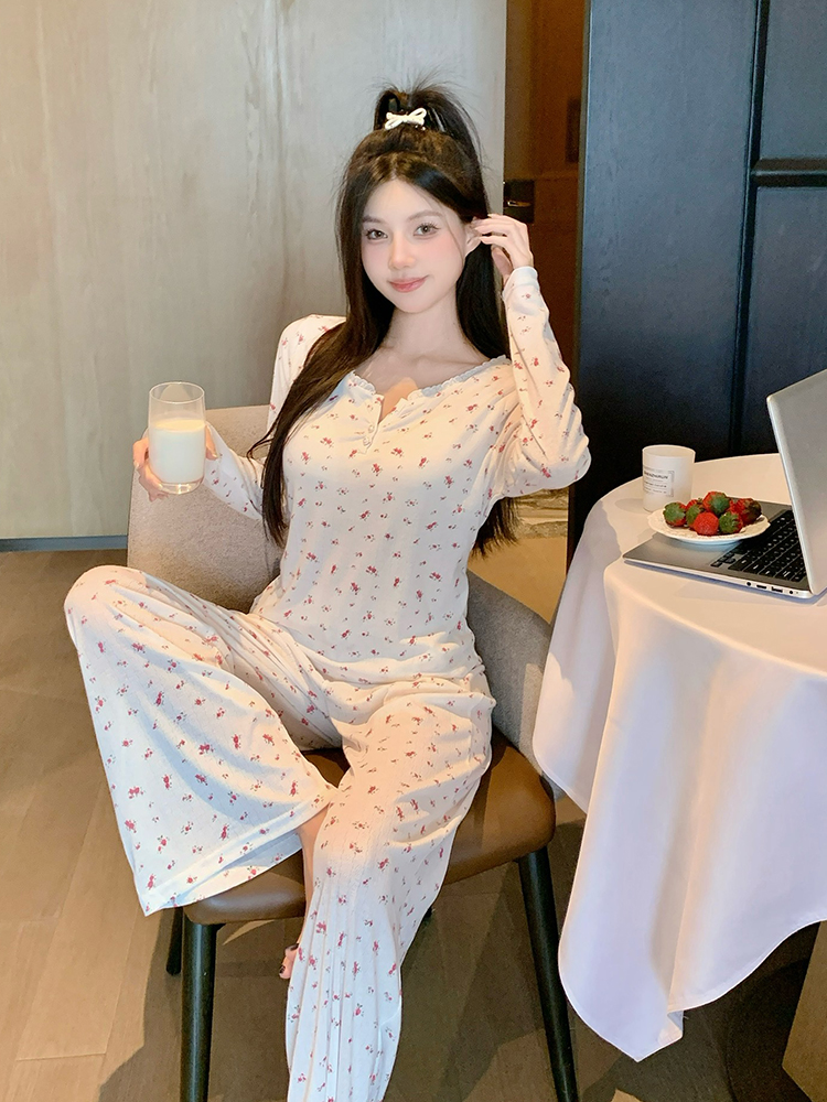 Floral Long Sleeve Modal Pajamas Set with Chest Pad for Summer - Versatile Home Wear for Spring and Autumn Floral Long Sleeve Modal Pajamas Set with Chest Pad for Summer - Versatile Home Wear for Spring and Autumn