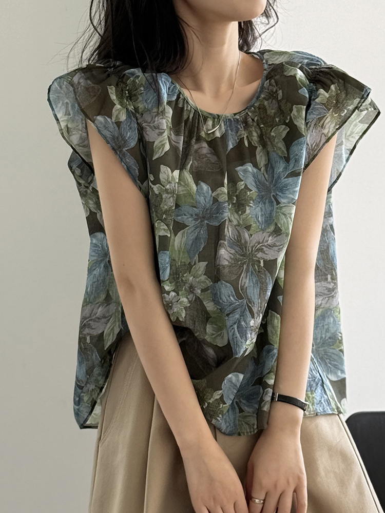 Floral Ruffled Short-Sleeve Doll Shirt for Women - 2025 Summer Loose Fit, Sun Protection, Aristocratic Style, Trendy Fashion Top Floral Ruffled Short-Sleeve Doll Shirt for Women - 2025 Summer Loose Fit, Sun Protection, Aristocratic Style, Trendy Fashion Top