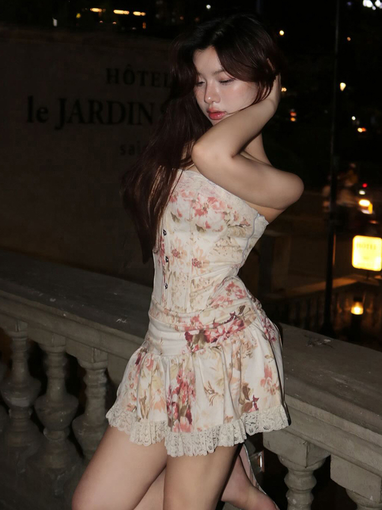 Floral Strapless Top & Pleated A-Line Mini Skirt Two-Piece Set - Elegant Sexy French Style for Women, Perfect for 90s and Y2K Fashion Floral Strapless Top & Pleated A-Line Mini Skirt Two-Piece Set - Elegant Sexy French Style for Women, Perfect for 90s and Y2K Fashion