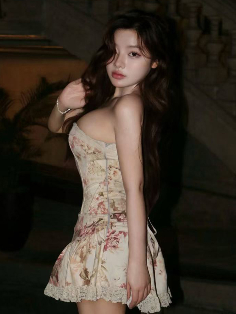 Floral Strapless Top & Pleated A-Line Mini Skirt Two-Piece Set - Elegant Sexy French Style for Women, Perfect for 90s and Y2K Fashion Floral Strapless Top & Pleated A-Line Mini Skirt Two-Piece Set - Elegant Sexy French Style for Women, Perfect for 90s and Y2K Fashion