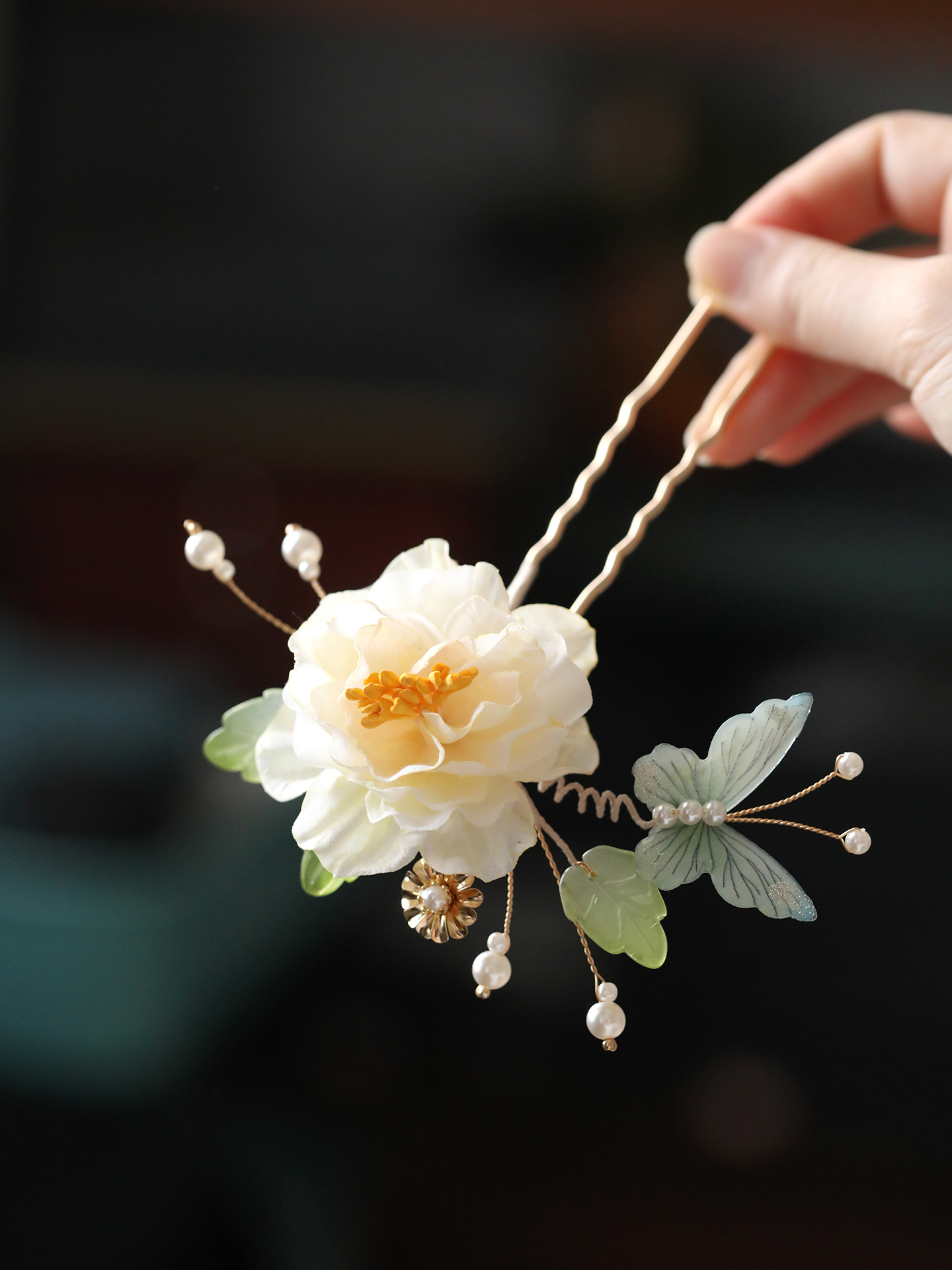 Floral U-Shaped Tang-Style Hairpin Set with Horse-Face Skirt Qipao and Coiled Hair Accessories - Ancient Style Hanfu Headdress Floral U-Shaped Tang-Style Hairpin Set with Horse-Face Skirt Qipao and Coiled Hair Accessories - Ancient Style Hanfu Headdress