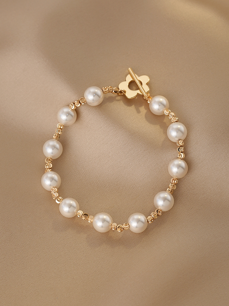 Flower Pearl Bracelet for Women - Simple Versatile Design with OT Buckle - High-End Fashion Accessory for Students and Friends Flower Pearl Bracelet for Women - Simple Versatile Design with OT Buckle - High-End Fashion Accessory for Students and Friends