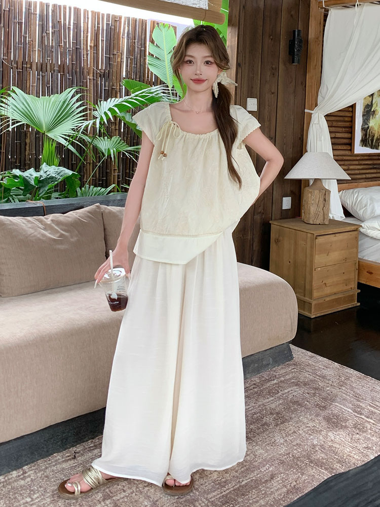 Forest-Themed Relaxed Leisure Set for Women - Summer 2025 Loose Doll Shirt & Wide-Leg Pants - Petite Two-Piece Outfit Forest-Themed Relaxed Leisure Set for Women - Summer 2025 Loose Doll Shirt & Wide-Leg Pants - Petite Two-Piece Outfit