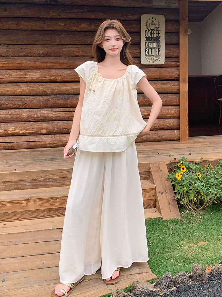 Forest-Themed Relaxed Leisure Set for Women - Summer 2025 Loose Doll Shirt & Wide-Leg Pants - Petite Two-Piece Outfit Forest-Themed Relaxed Leisure Set for Women - Summer 2025 Loose Doll Shirt & Wide-Leg Pants - Petite Two-Piece Outfit