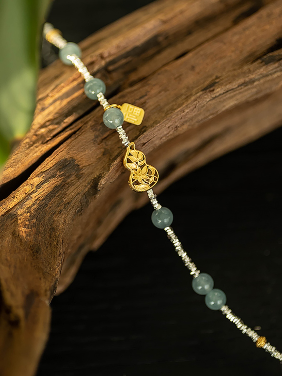 Fragmented Silver Gourd Bracelet for Women - Pure Silver 925 Light Luxury Hand Ornament in Jade New Chinese Style Elegance Fragmented Silver Gourd Bracelet for Women - Pure Silver 925 Light Luxury Hand Ornament in Jade New Chinese Style Elegance