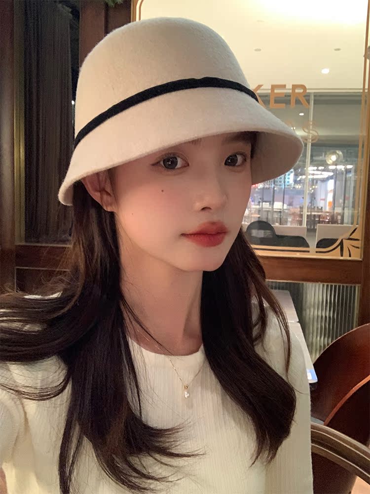 French Hepburn Style Bow Tie Bucket Hat for Women - High-Quality Felt, Autumn/Winter Fashion Accessory French Hepburn Style Bow Tie Bucket Hat for Women - High-Quality Felt, Autumn/Winter Fashion Accessory