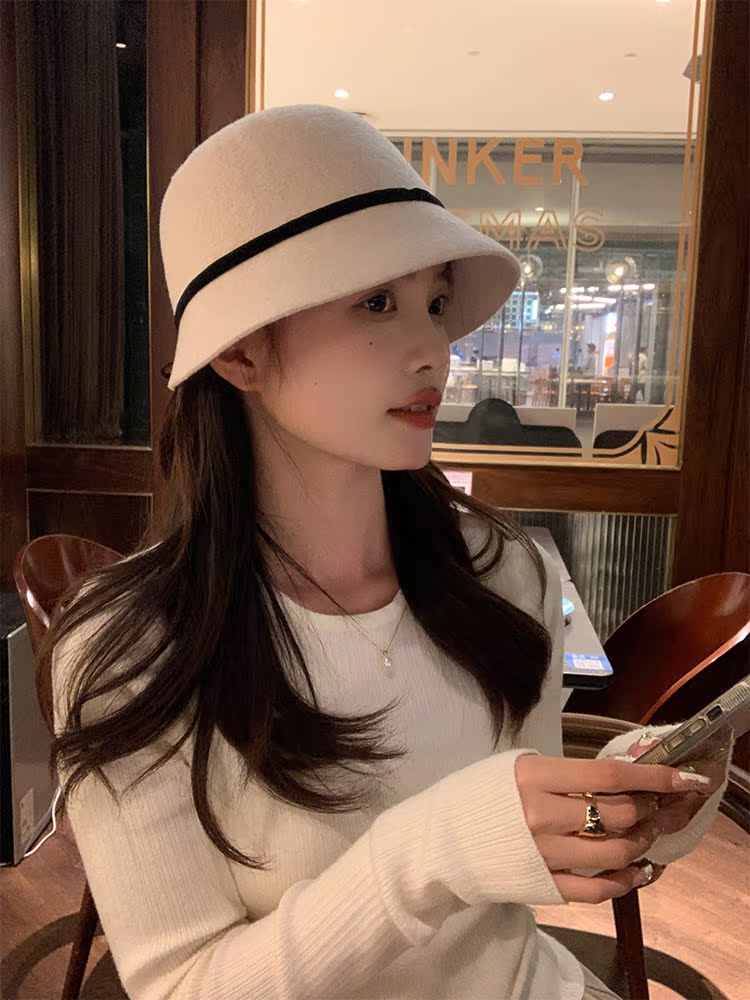 French Hepburn Style Bow Tie Bucket Hat for Women - High-Quality Felt, Autumn/Winter Fashion Accessory French Hepburn Style Bow Tie Bucket Hat for Women - High-Quality Felt, Autumn/Winter Fashion Accessory