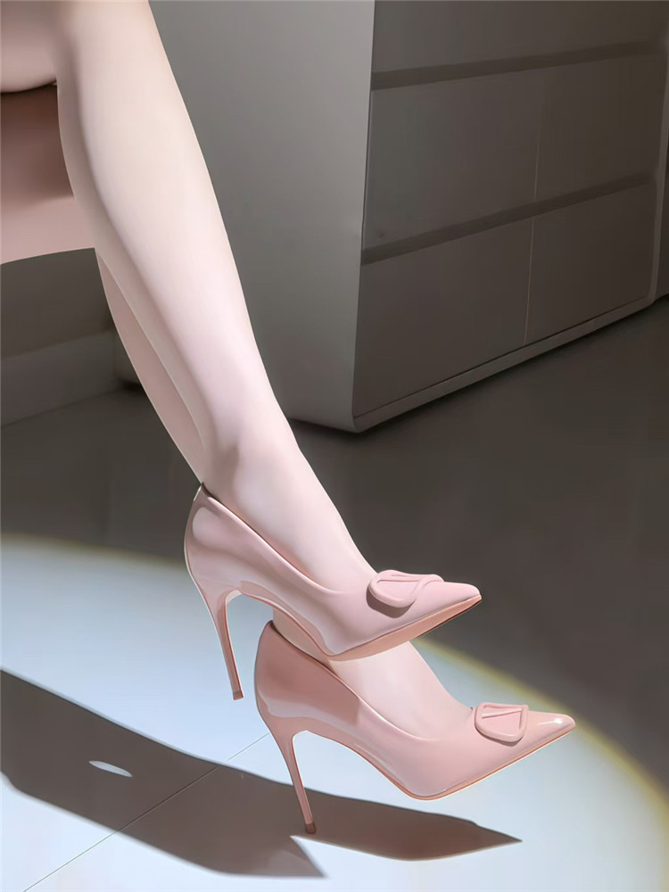 French Pointed Toe High Heels for Women - 2025 Spring/Summer Elegant Thin Heel Patent Leather Celebrity Style Shoes French Pointed Toe High Heels for Women - 2025 Spring/Summer Elegant Thin Heel Patent Leather Celebrity Style Shoes
