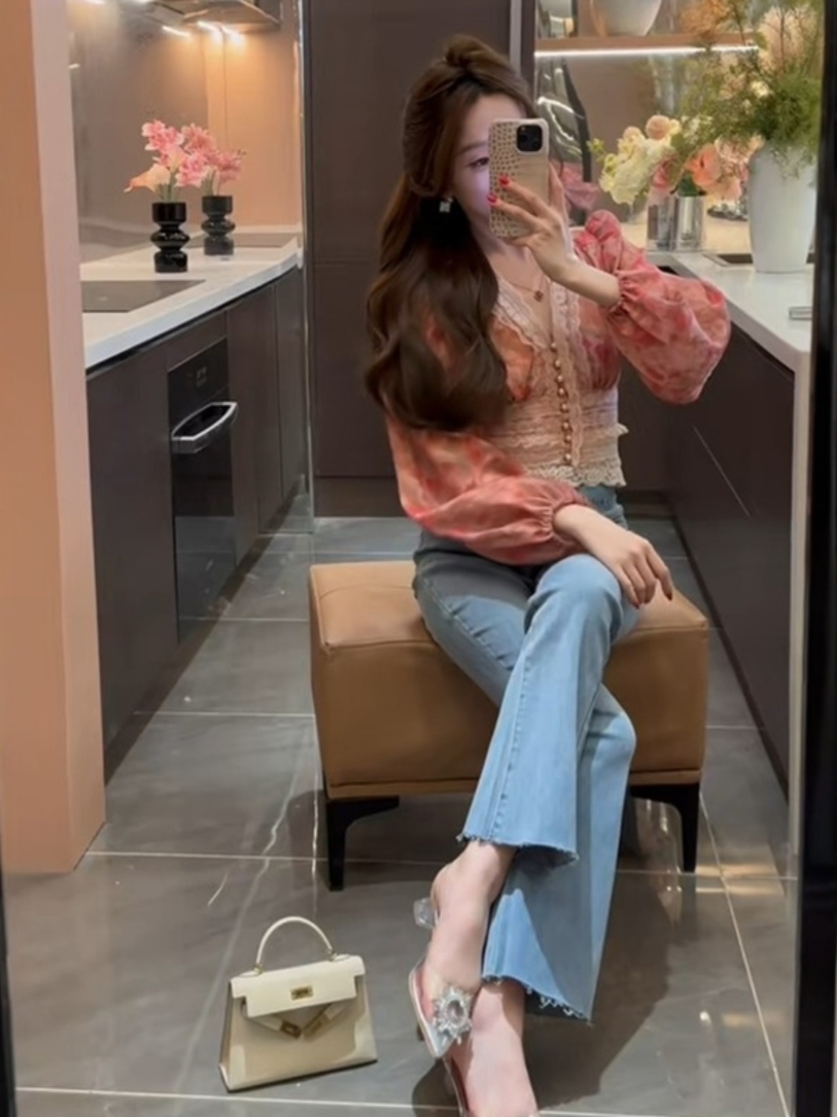 French Romantic Lace Spliced V-Neck Floral Shirt for Women - Spring Waist-Cinching Slim Top, Perfect for 90s and Y2K Styles French Romantic Lace Spliced V-Neck Floral Shirt for Women - Spring Waist-Cinching Slim Top, Perfect for 90s and Y2K Styles