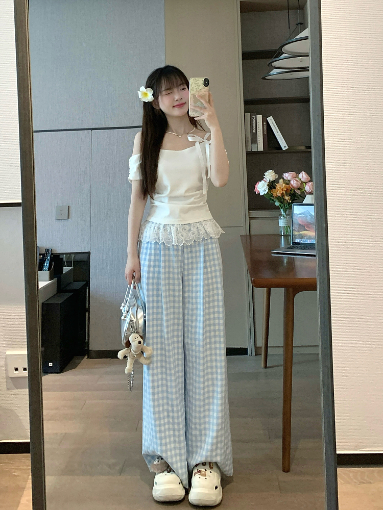 French Ruffled One-Shoulder Detachable T-Shirt for Women - Slim Fit Spring/Summer Top with Chic Style French Ruffled One-Shoulder Detachable T-Shirt for Women - Slim Fit Spring/Summer Top with Chic Style