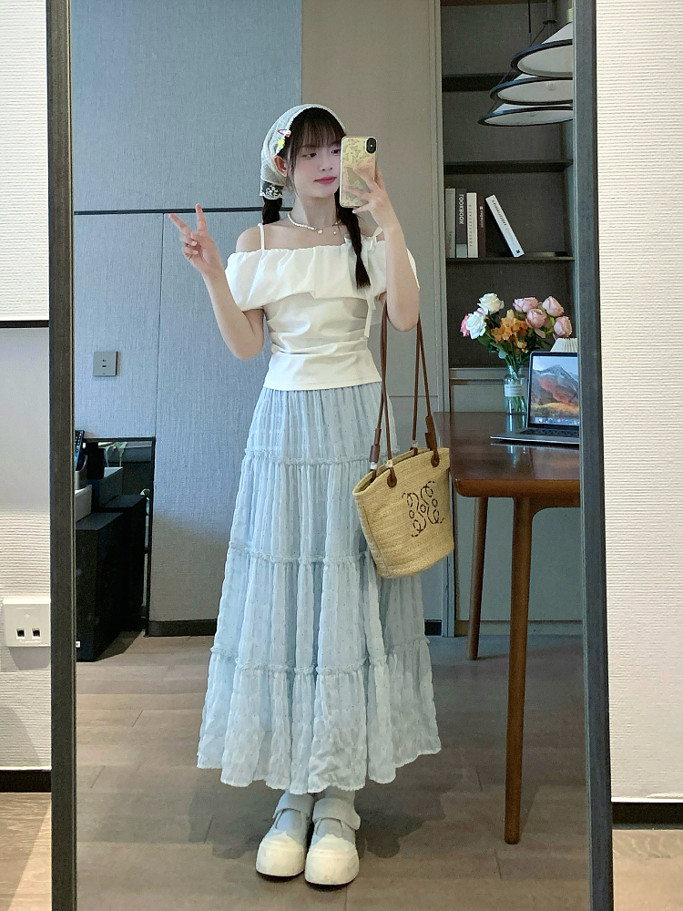 French Ruffled One-Shoulder Detachable T-Shirt for Women - Slim Fit Spring/Summer Top with Chic Style French Ruffled One-Shoulder Detachable T-Shirt for Women - Slim Fit Spring/Summer Top with Chic Style