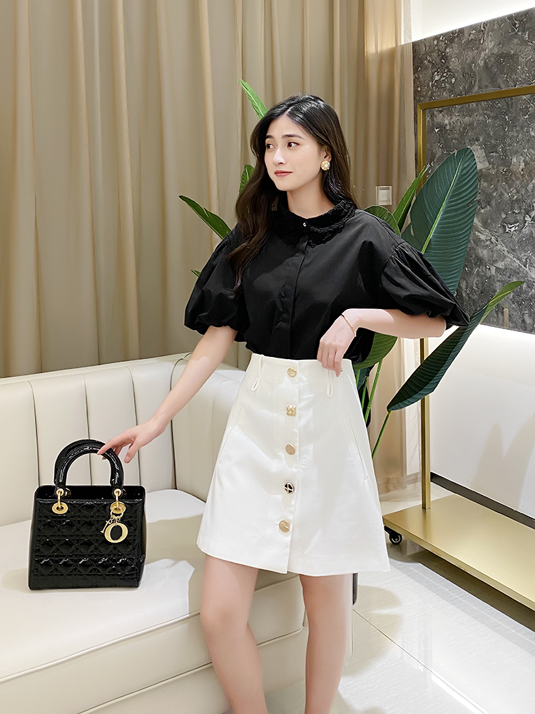 French Style A-Line Skirt for Summer 2025 - Slimming Short Skirt with Single Row Metal Buttons - Versatile European Fashion French Style A-Line Skirt for Summer 2025 - Slimming Short Skirt with Single Row Metal Buttons - Versatile European Fashion
