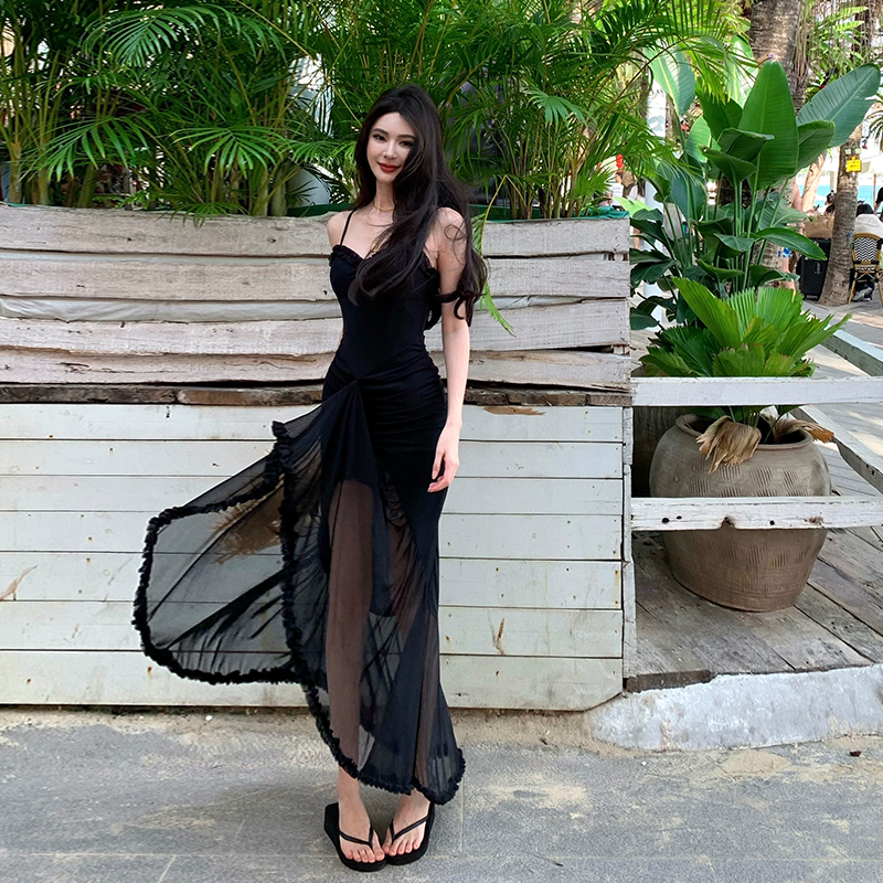 French-Style Black Bodycon Mesh Spaghetti Strap Split Dress with Waist-Cinching Slimming Effect for Beach Vacation French-Style Black Bodycon Mesh Spaghetti Strap Split Dress with Waist-Cinching Slimming Effect for Beach Vacation