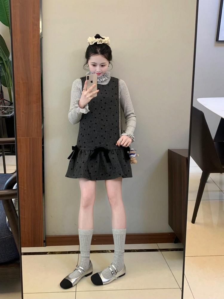French-Style Bow Tie Polka Dot Vest Dress for Women - Chic Short Skirt Top for Spring, Y2K Inspired Fashion