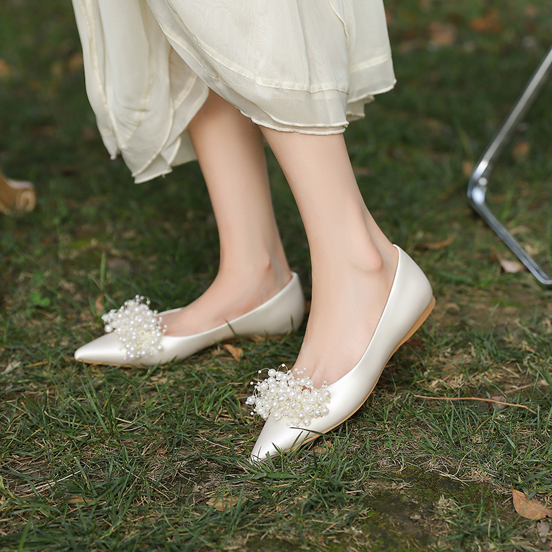 French Style Flat Wedding Shoes for Brides - Comfortable Bridal Loafers for Pregnant Women, Large Size, Perfect for Daily Wear French Style Flat Wedding Shoes for Brides - Comfortable Bridal Loafers for Pregnant Women, Large Size, Perfect for Daily Wear