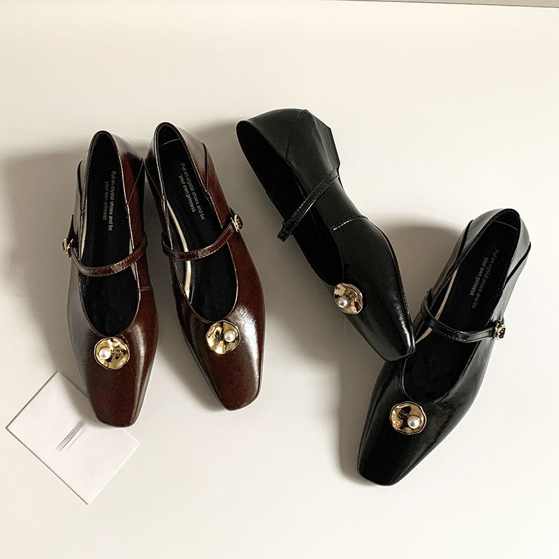 French-Style Gold Buckle Square-Toe One-Strap Mary Jane Shoes - Versatile Genuine Leather Flats for Women French-Style Gold Buckle Square-Toe One-Strap Mary Jane Shoes - Versatile Genuine Leather Flats for Women