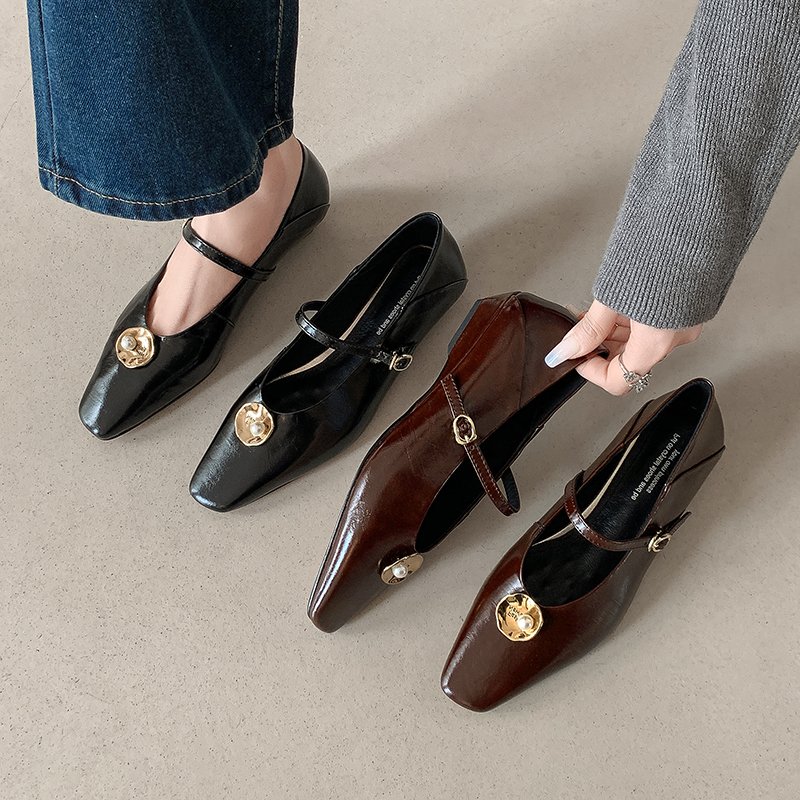 French-Style Gold Buckle Square-Toe One-Strap Mary Jane Shoes - Versatile Genuine Leather Flats for Women French-Style Gold Buckle Square-Toe One-Strap Mary Jane Shoes - Versatile Genuine Leather Flats for Women
