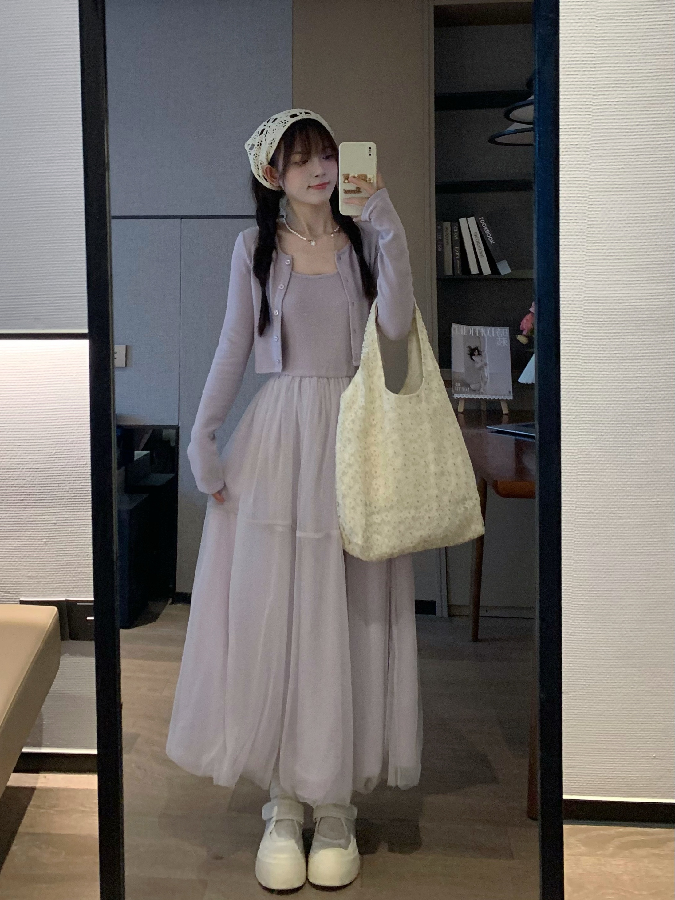 French Style Halter Midi Dress in Purple – Slim Fit Spring Dress for Beach Vacations & Date Nights French Style Halter Midi Dress in Purple – Slim Fit Spring Dress for Beach Vacations & Date Nights