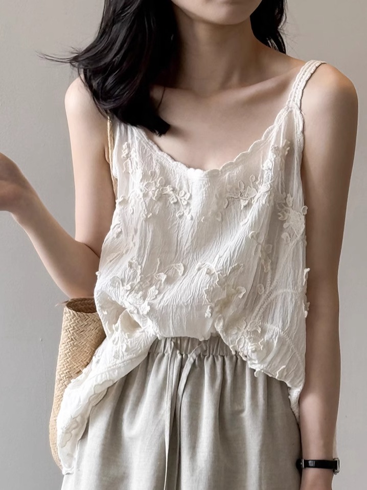 French-Style Hollowed-Out Heavy Embroidery Jacquard Lace Camisole - Unique Loose Summer Top for Women 2025 French-Style Hollowed-Out Heavy Embroidery Jacquard Lace Camisole - Unique Loose Summer Top for Women 2025
