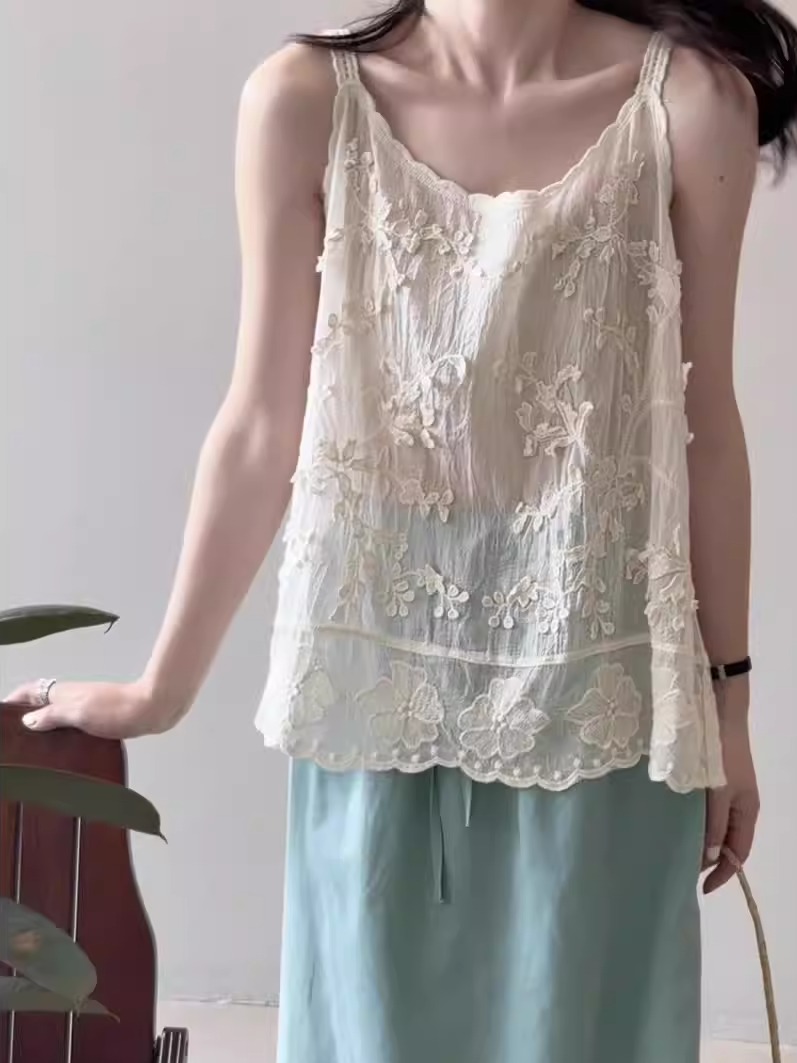 French-Style Hollowed-Out Heavy Embroidery Jacquard Lace Camisole - Unique Loose Summer Top for Women 2025