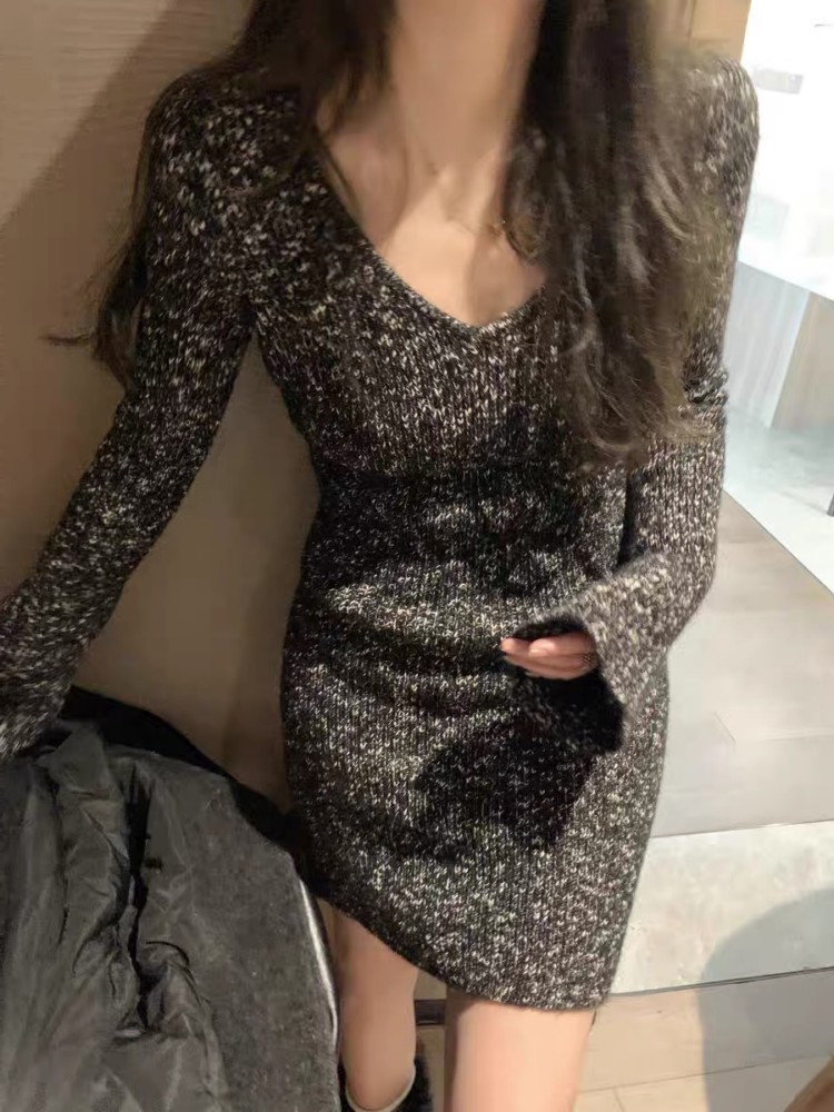 French-Style Knitted Dress for Women - V-Neck Black Inner Layer Short Skirt, High-End Winter Fashion French-Style Knitted Dress for Women - V-Neck Black Inner Layer Short Skirt, High-End Winter Fashion