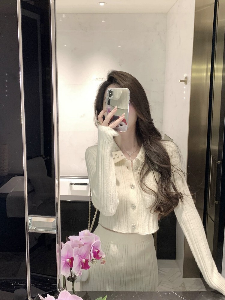 French-Style Knitted Dress Set for Women - Cardigan Top & Short Skirt - Chic Two-Piece Spring Outfit French-Style Knitted Dress Set for Women - Cardigan Top & Short Skirt - Chic Two-Piece Spring Outfit