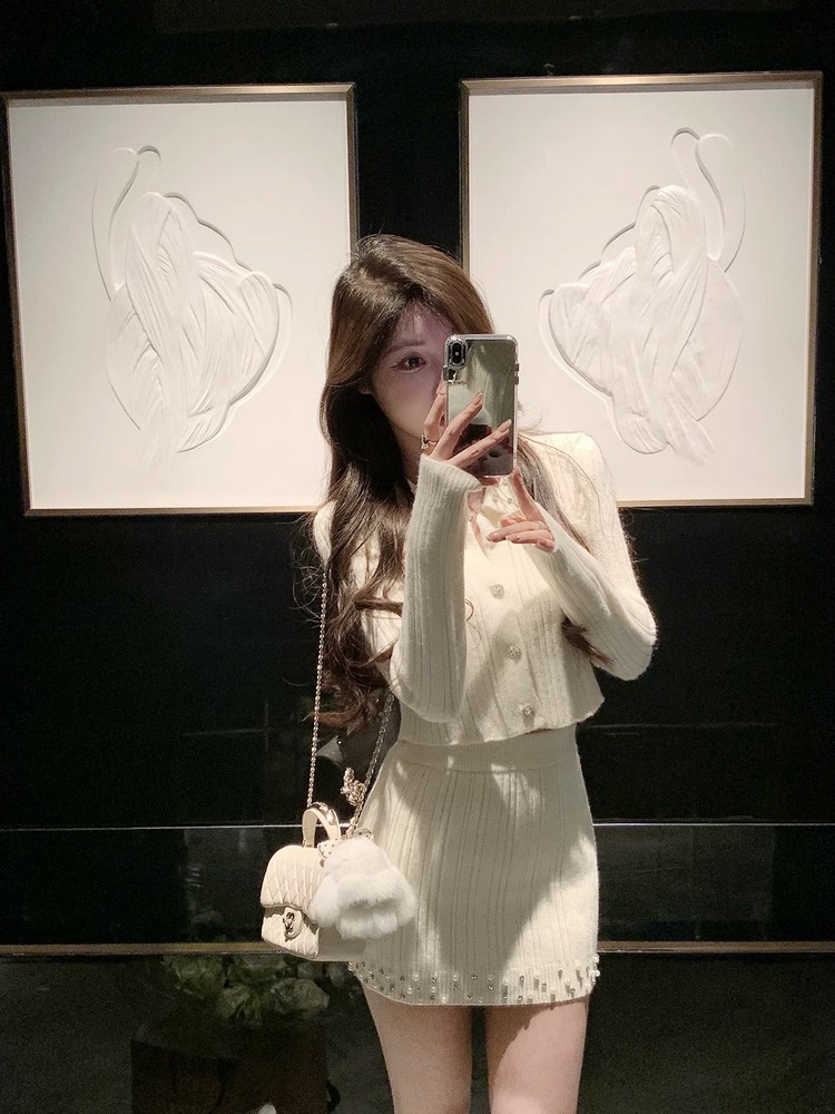 French-Style Knitted Dress Set for Women - Cardigan Top & Short Skirt - Chic Two-Piece Spring Outfit French-Style Knitted Dress Set for Women - Cardigan Top & Short Skirt - Chic Two-Piece Spring Outfit