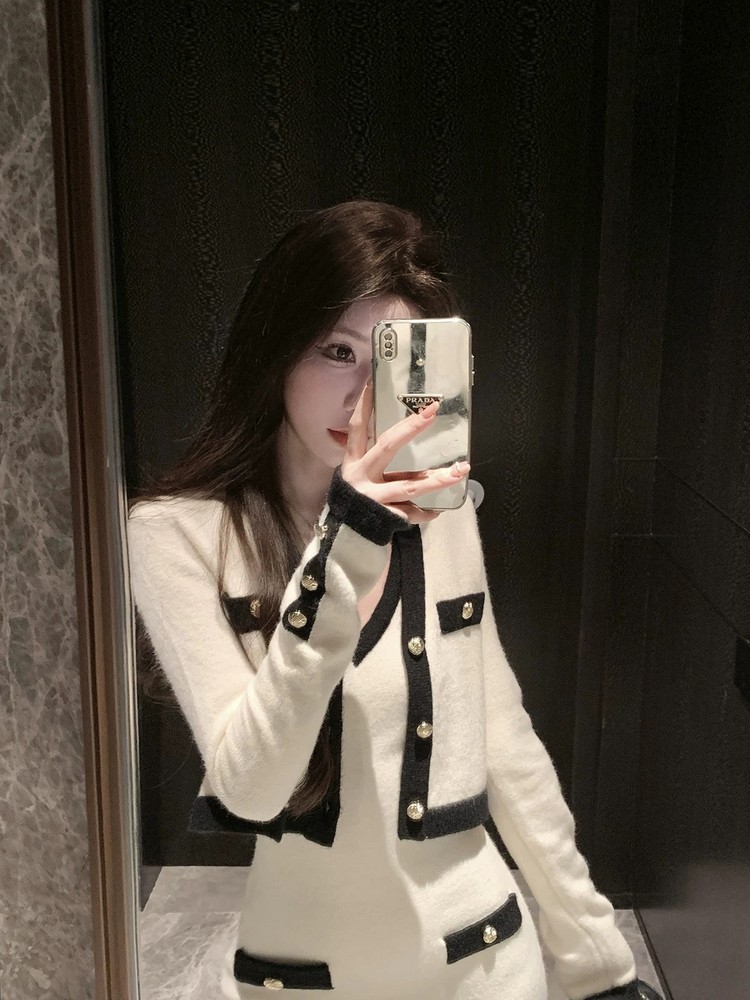French Style Knitted Dress Set for Women - Waist-Cinching Elegant Short Skirt and Cardigan Two-Piece Suit for Autumn Winter Fashion French Style Knitted Dress Set for Women - Waist-Cinching Elegant Short Skirt and Cardigan Two-Piece Suit for Autumn Winter Fashion