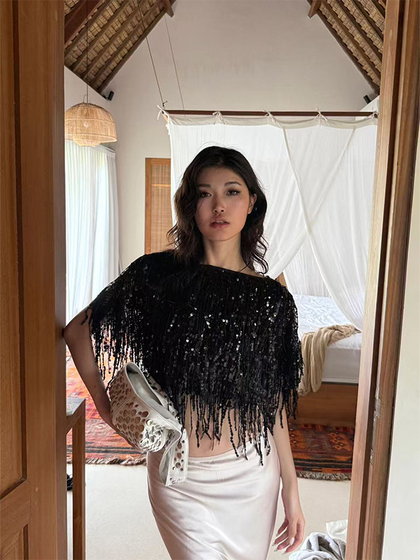 French-Style Light Luxury Reversible Sequined Irregular Tassel Cape for Women - Chic High-End Fashion Statement Piece