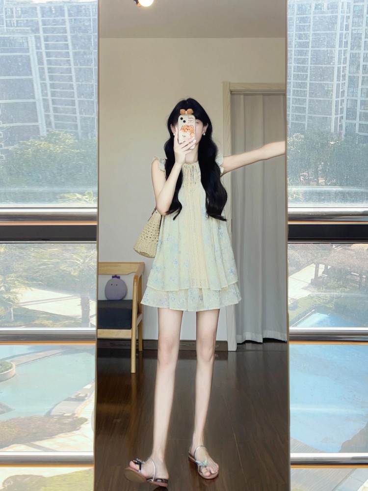 French-Style Loose Floral Lace Embroidered Shirt and Half Skirt Two-Piece Set for Women - Summer Fashion French-Style Loose Floral Lace Embroidered Shirt and Half Skirt Two-Piece Set for Women - Summer Fashion