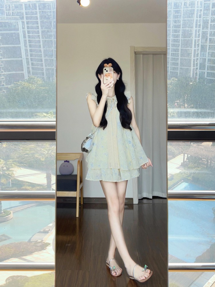 French-Style Loose Floral Lace Embroidered Shirt and Half Skirt Two-Piece Set for Women - Summer Fashion French-Style Loose Floral Lace Embroidered Shirt and Half Skirt Two-Piece Set for Women - Summer Fashion