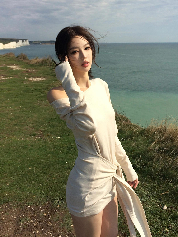 French-Style Off-Shoulder Long Sleeve Bodycon Dress for Women, Waist-Cinching, Spicy Girl Design, Perfect for Spring Fashion French-Style Off-Shoulder Long Sleeve Bodycon Dress for Women, Waist-Cinching, Spicy Girl Design, Perfect for Spring Fashion