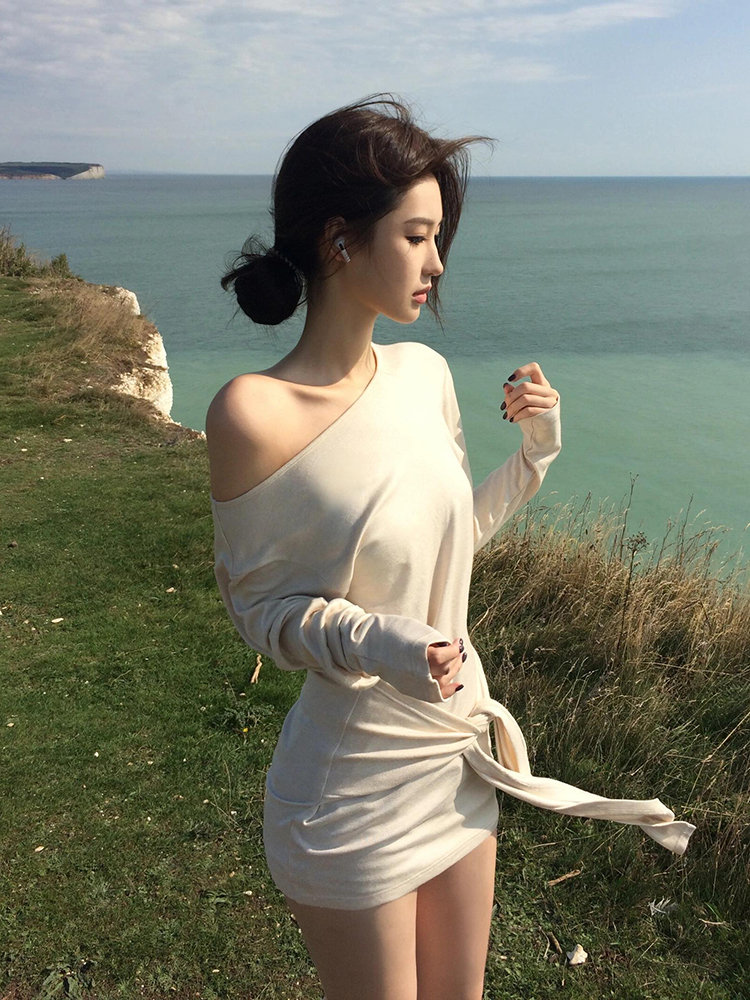 French-Style Off-Shoulder Long Sleeve Bodycon Dress for Women, Waist-Cinching, Spicy Girl Design, Perfect for Spring Fashion French-Style Off-Shoulder Long Sleeve Bodycon Dress for Women, Waist-Cinching, Spicy Girl Design, Perfect for Spring Fashion