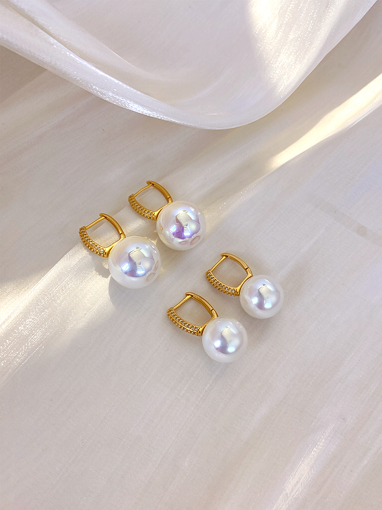 French-Style S925 Pure Silver Pearl Ear Clips for Women - 2025 High-End Luxury Earrings, Small Brand Design French-Style S925 Pure Silver Pearl Ear Clips for Women - 2025 High-End Luxury Earrings, Small Brand Design