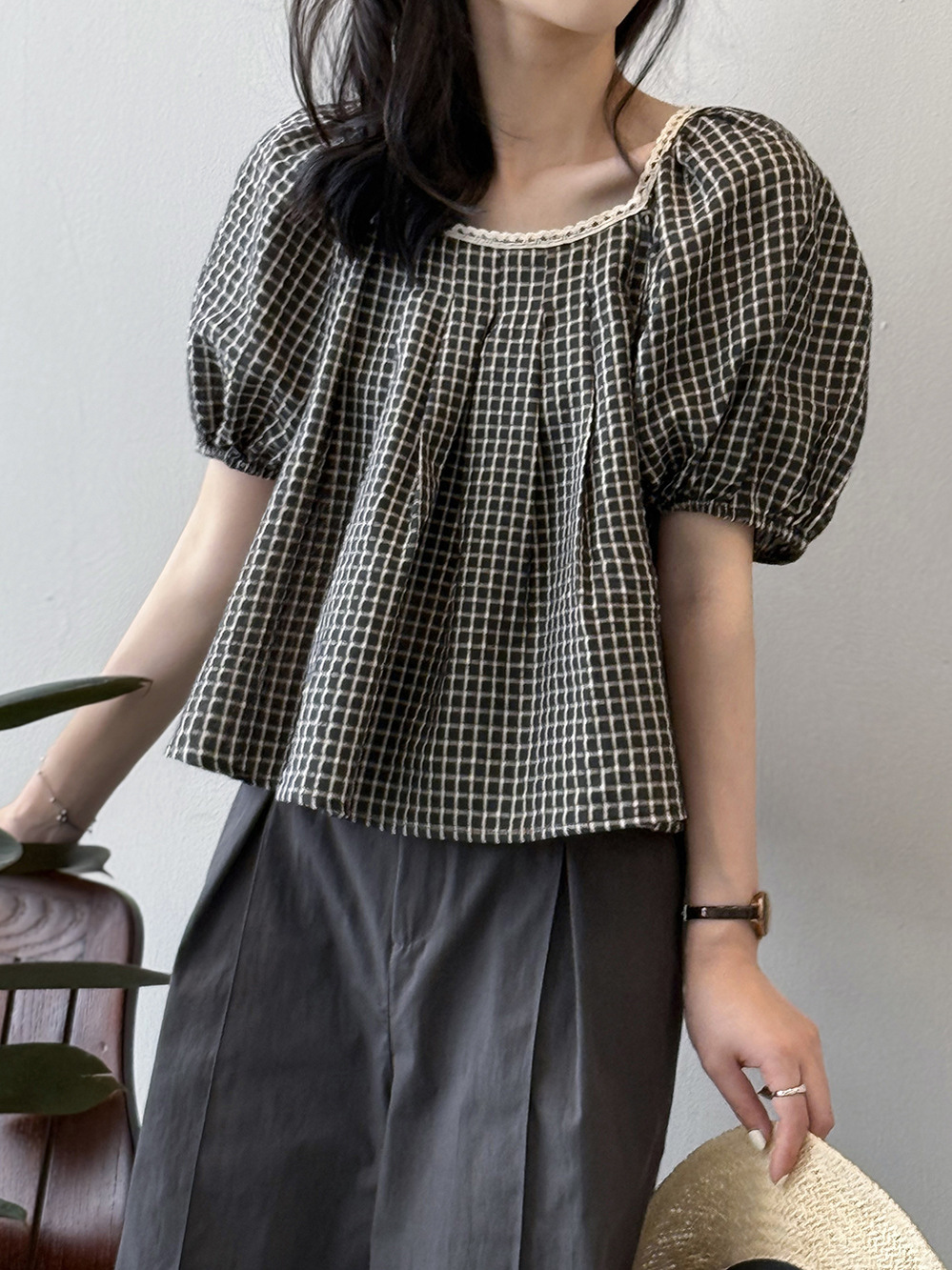 French-Style Square Neck Lace Patchwork Checkered Short Sleeve Shirt for Women - Loose Fit Summer 2025 Top, Perfect for Belly Coverage French-Style Square Neck Lace Patchwork Checkered Short Sleeve Shirt for Women - Loose Fit Summer 2025 Top, Perfect for Belly Coverage