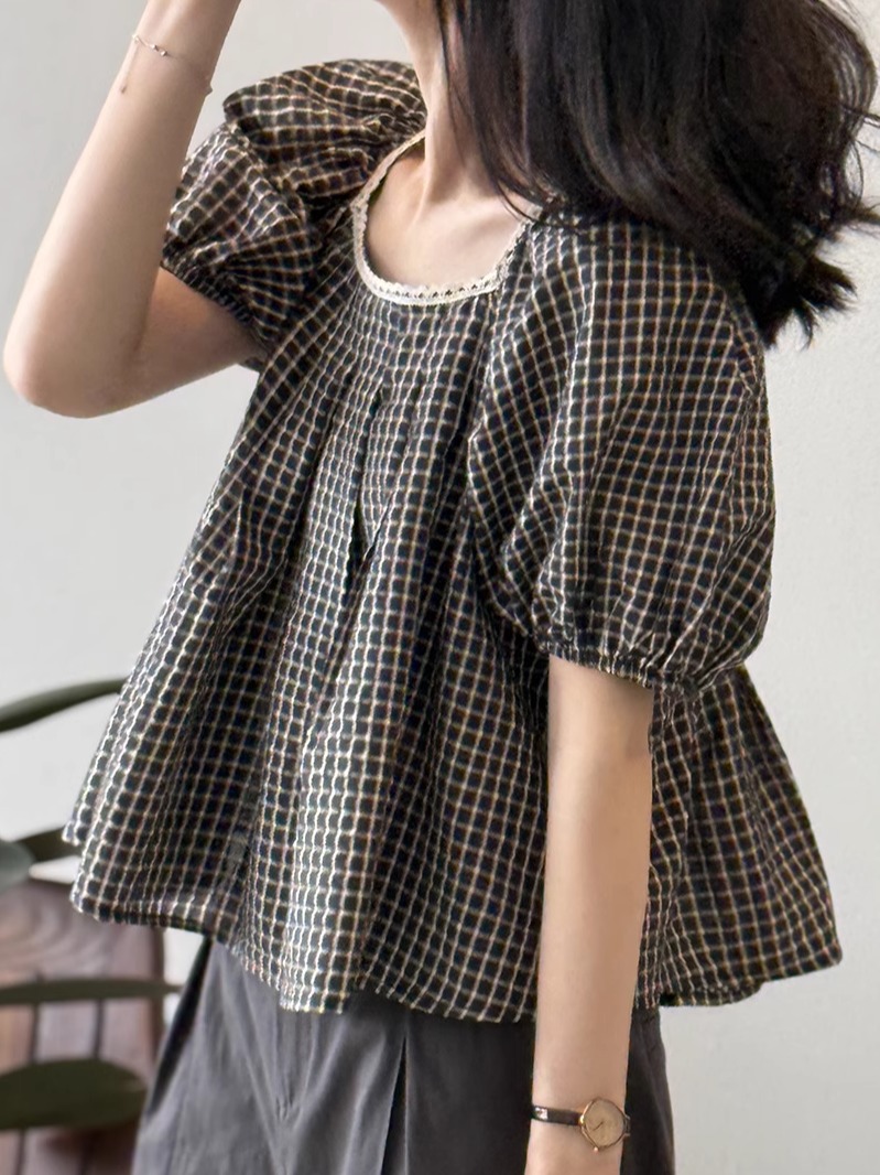 French-Style Square Neck Lace Patchwork Checkered Short Sleeve Shirt for Women - Loose Fit Summer 2025 Top, Perfect for Belly Coverage