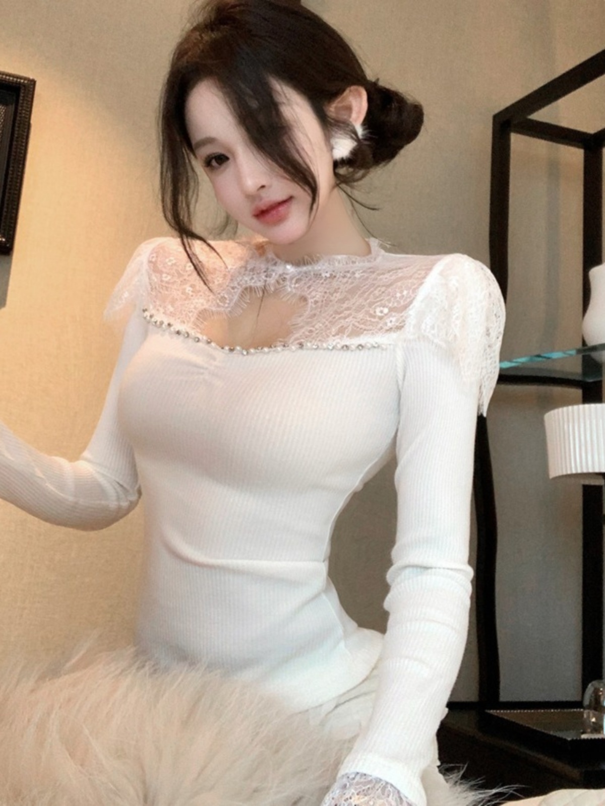 French-Style Sweet Lace Long Sleeve T-Shirt for Women - Unique Exquisite Top for Spring and Autumn Fashion French-Style Sweet Lace Long Sleeve T-Shirt for Women - Unique Exquisite Top for Spring and Autumn Fashion