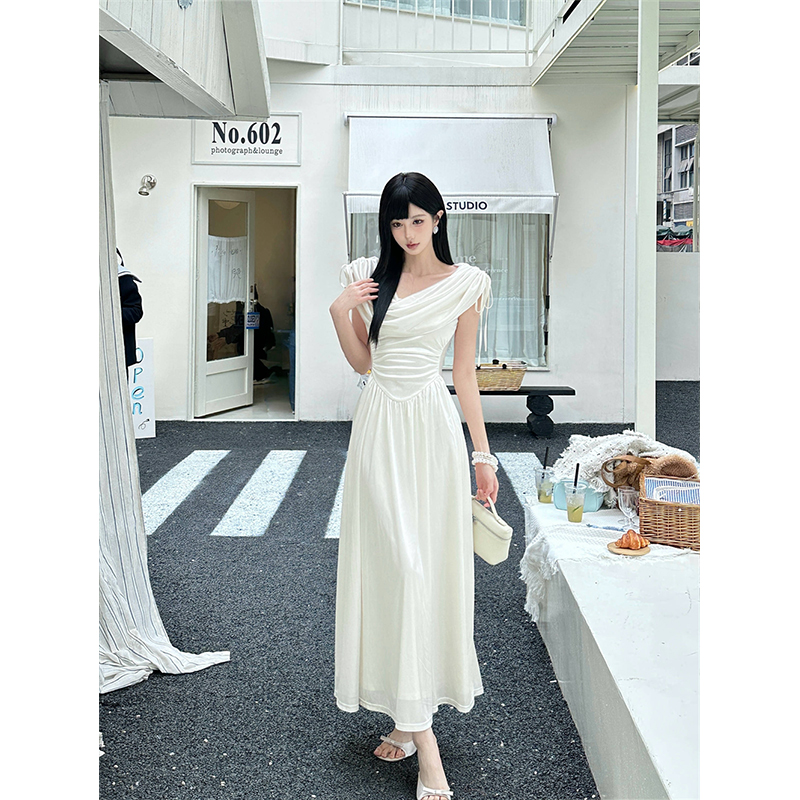 French-Style Tie-Neck Dress with Slimming Pleats and Waist-Cinching Effect - Elegant Long Dress for Women