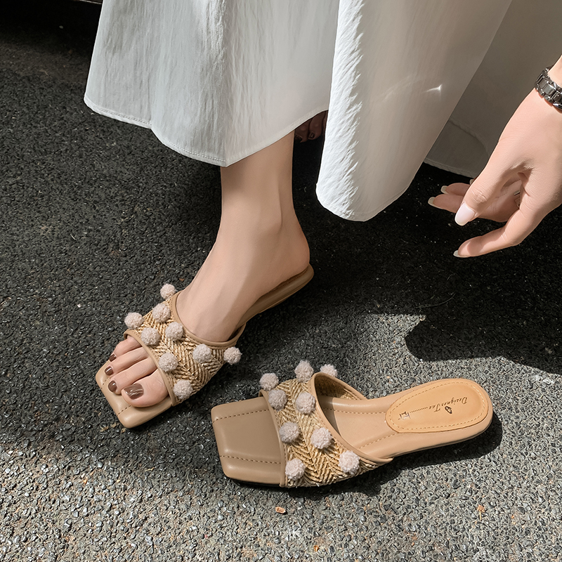 French-Style Woven Square-Toe Slippers for Women - Summer 2025 Flat One-Strap Outdoor Sandals, Trendy Wedge Open-Toe Design