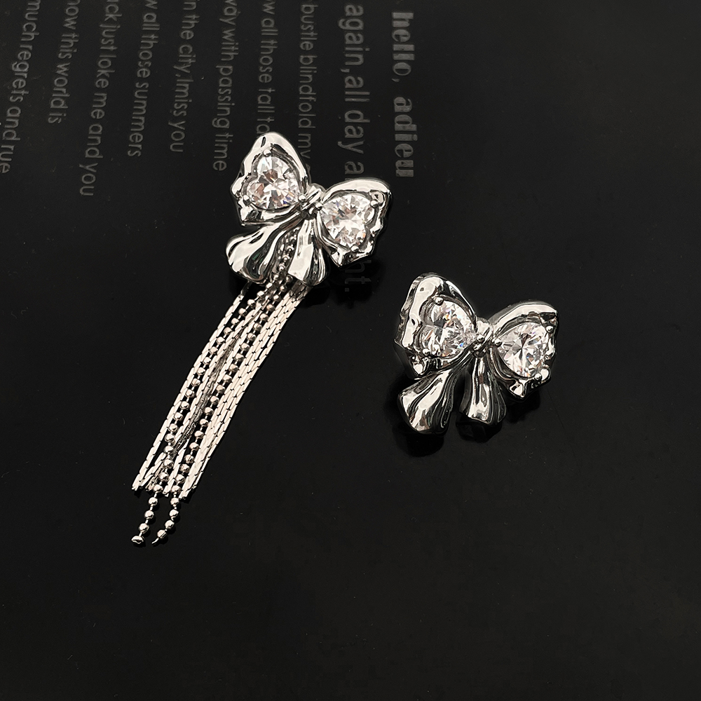 French Vintage Bow Tassel Earrings for Women - Elegant Luxury Studs Perfect for Round Faces, Chic Fashion Accessory