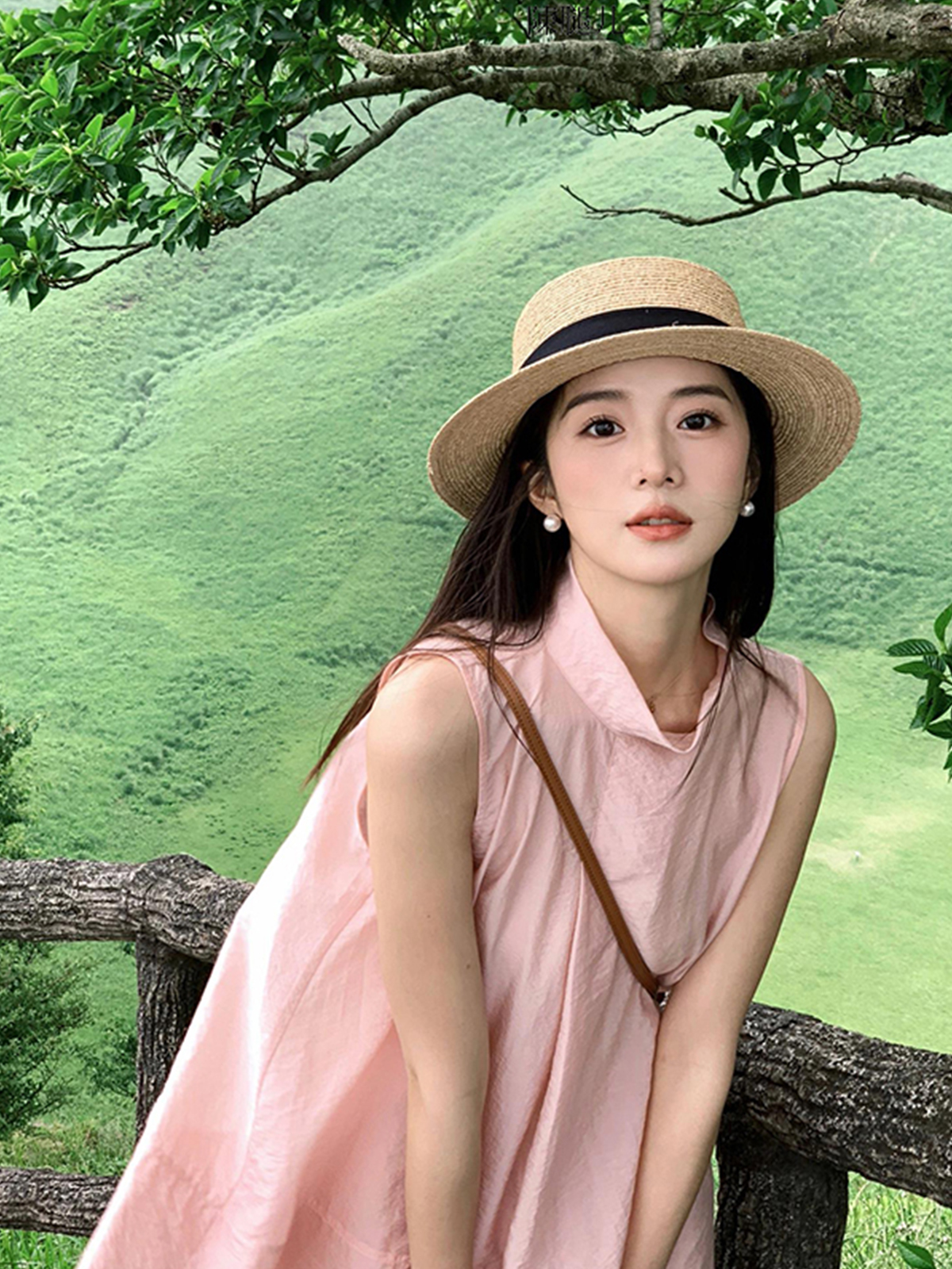 French Vintage Half-High Neck Sleeveless Dress for Women - Summer Chic Long Skirt with Elegant Design, Perfect for 90s & Y2K Styles French Vintage Half-High Neck Sleeveless Dress for Women - Summer Chic Long Skirt with Elegant Design, Perfect for 90s & Y2K Styles