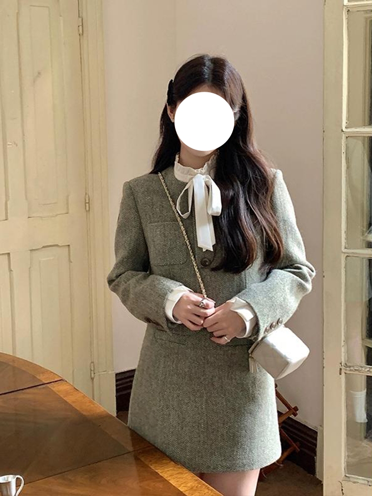 French Vintage Long Sleeve Bow Tie Shirt for Women - Stylish Unique Top for Early Spring Fashion French Vintage Long Sleeve Bow Tie Shirt for Women - Stylish Unique Top for Early Spring Fashion