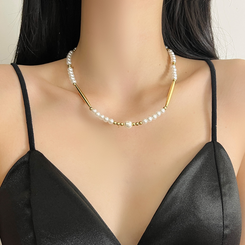 French Vintage Metal Bamboo Joint Pearl Necklace for Women - High-End Layered Clavicle Chain for Autumn/Winter 2025 French Vintage Metal Bamboo Joint Pearl Necklace for Women - High-End Layered Clavicle Chain for Autumn/Winter 2025