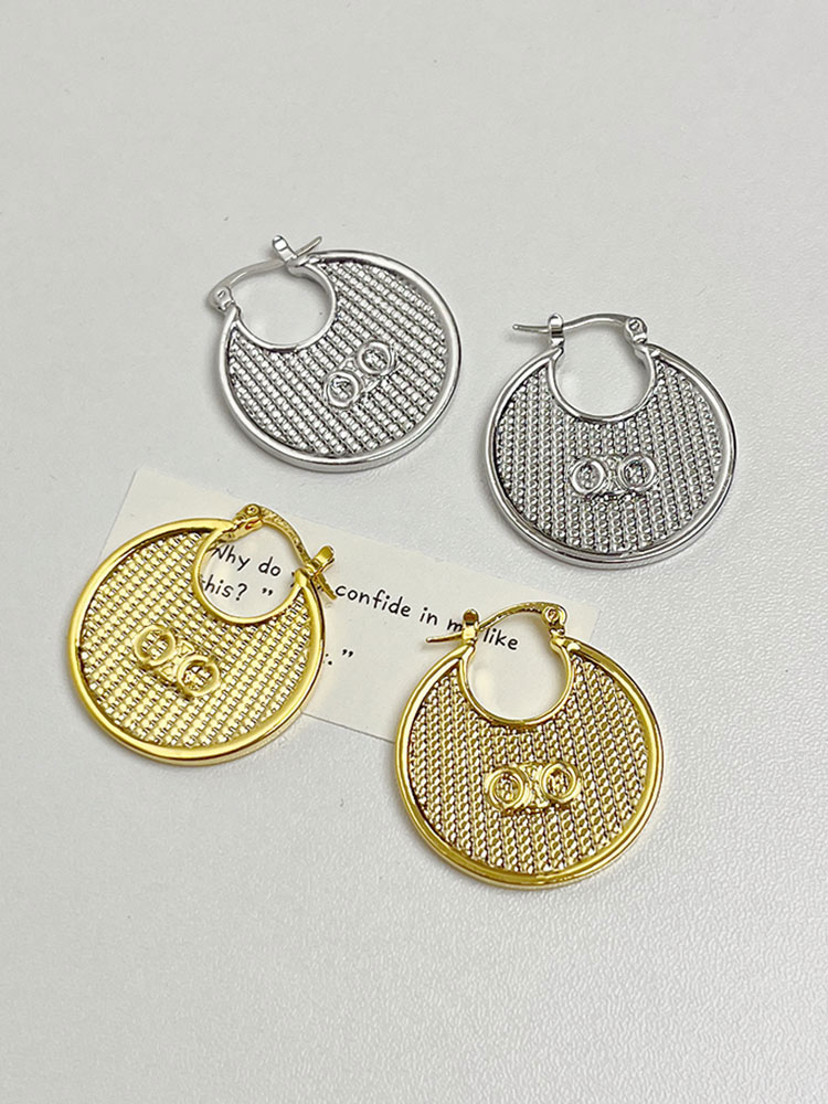 French Vintage Metal Round Letter Earrings - Minimalist High-End Women's Accessories for Autumn/Winter French Vintage Metal Round Letter Earrings - Minimalist High-End Women's Accessories for Autumn/Winter